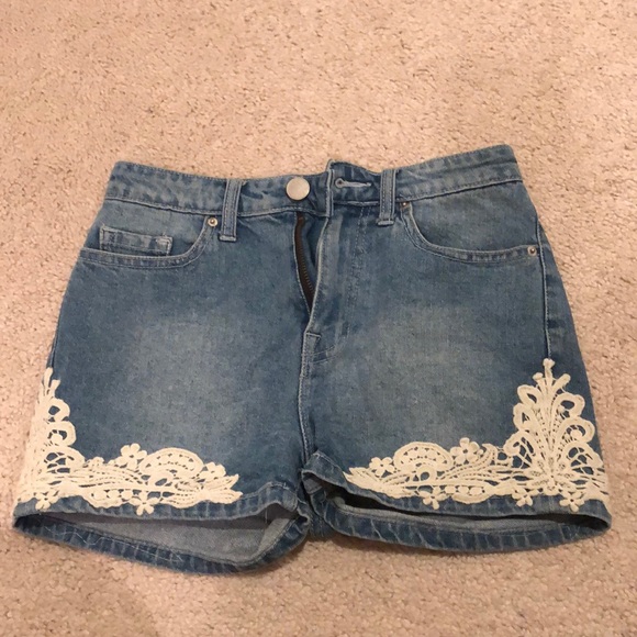 BDG Jean Shorts with Lace Detailing, Size 24 - Picture 1 of 3